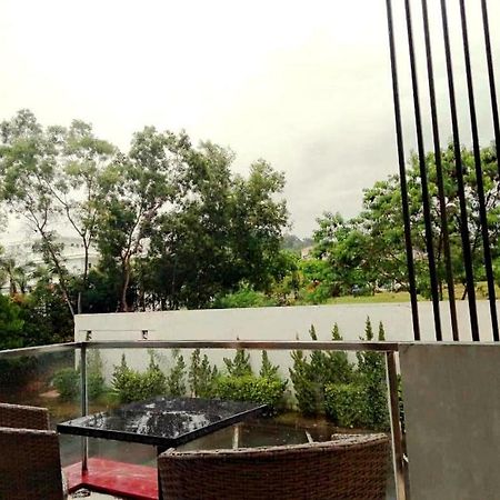 The Centro Hotel & Residence By Orchardz Batam Exterior foto